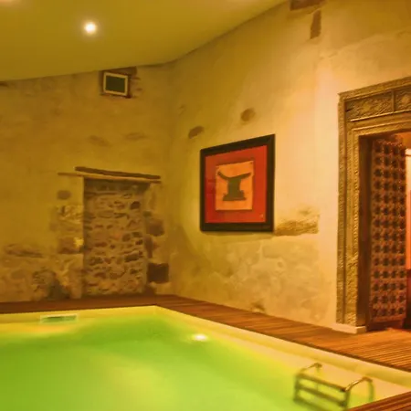 Maison Olivier - Au Coeur Du Perigord Vert, Piscine Et Nature * Saint-Martial-de-Valette